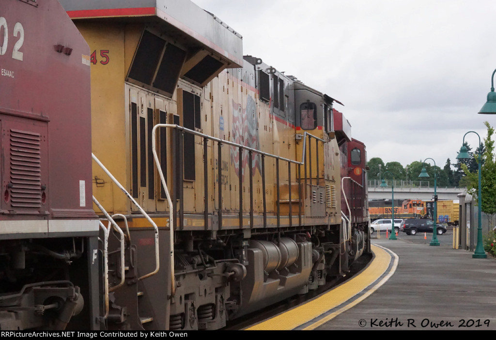 Northbound UP/CP Grain Train